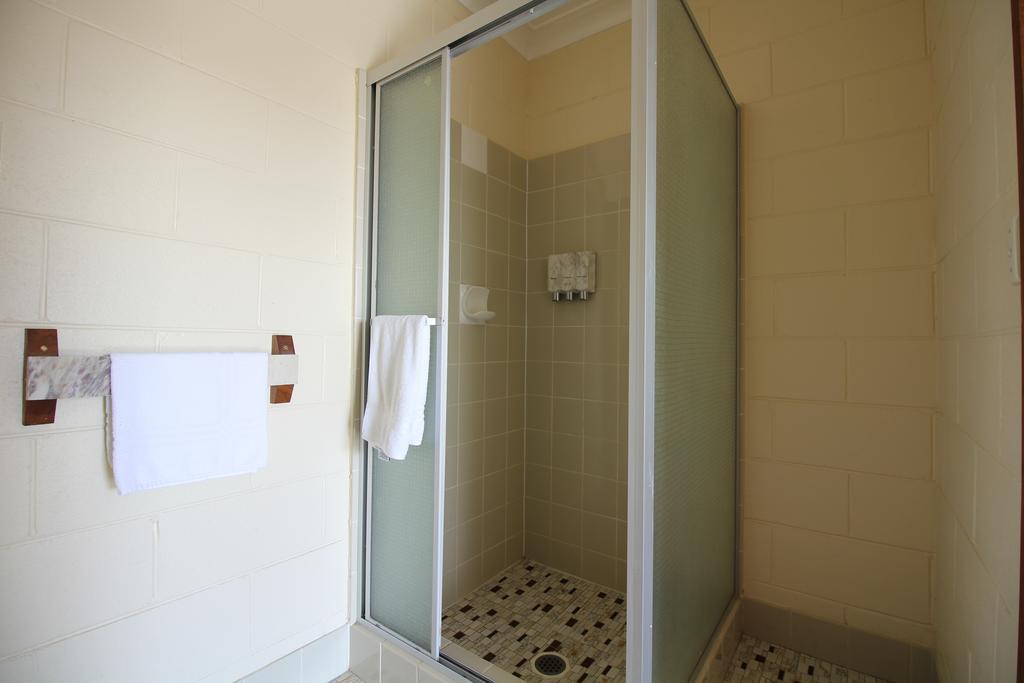 Snowy Mountains Resort And Function Centre Adaminaby Bilik gambar