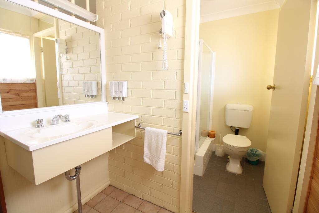 Snowy Mountains Resort And Function Centre Adaminaby Bilik gambar