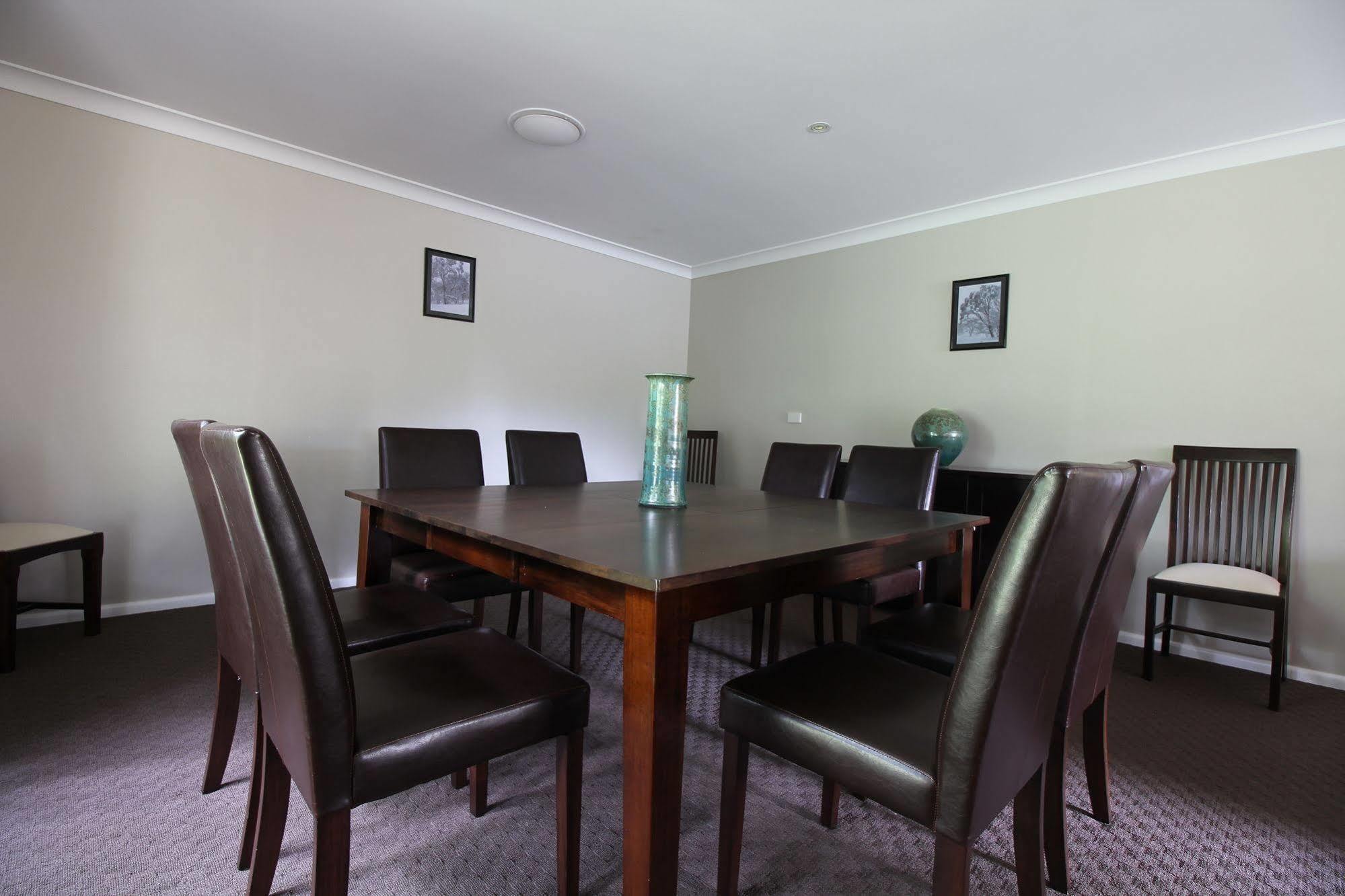 Snowy Mountains Resort And Function Centre Adaminaby Luaran gambar